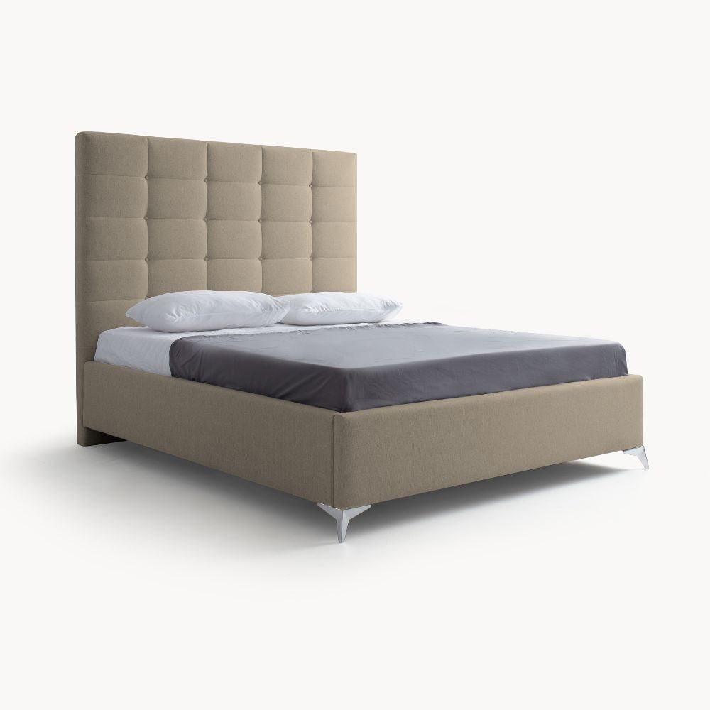 Letto matrimoniale Napoli Grande imbottito con contenitore in tessuto barrel 09 cappuccino con bottoni