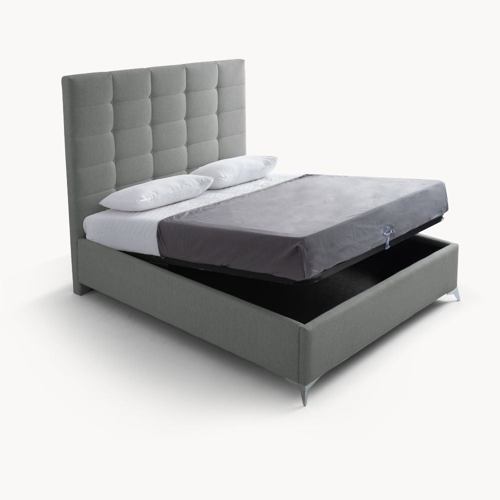 Letto matrimoniale Napoli Grande imbottito con contenitore in tessuto barrel 83 grigio chiaro con bottoni