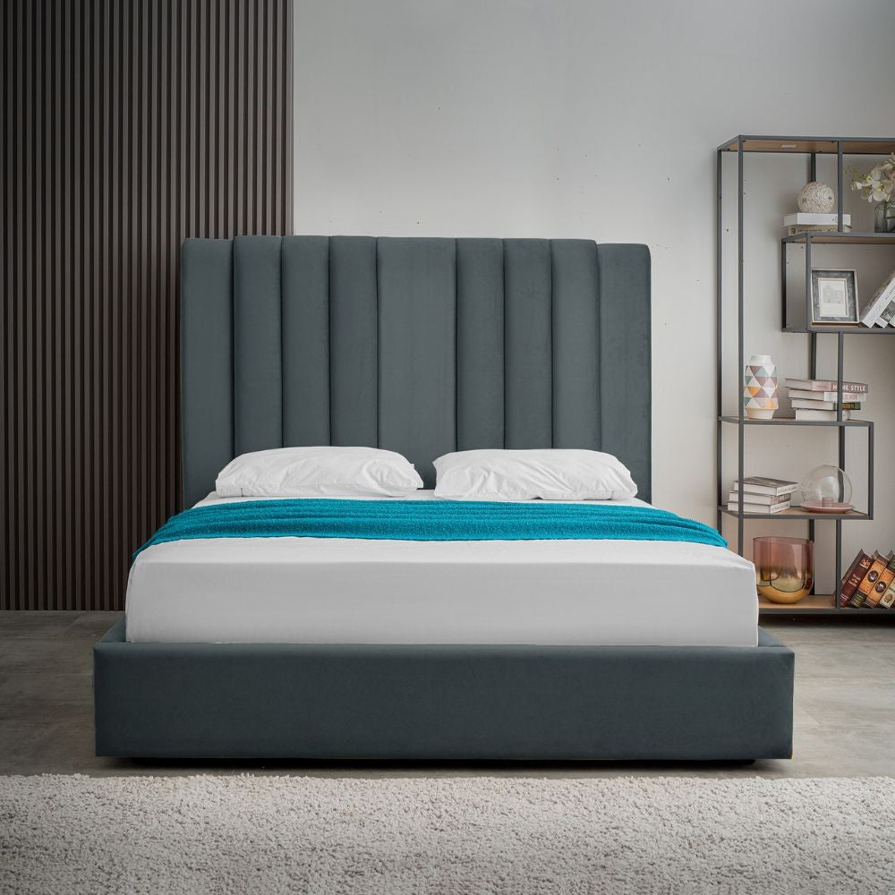 Letto matrimoniale Wilma imbottito con contenitore in tessuto Vogue 12 blu pacific