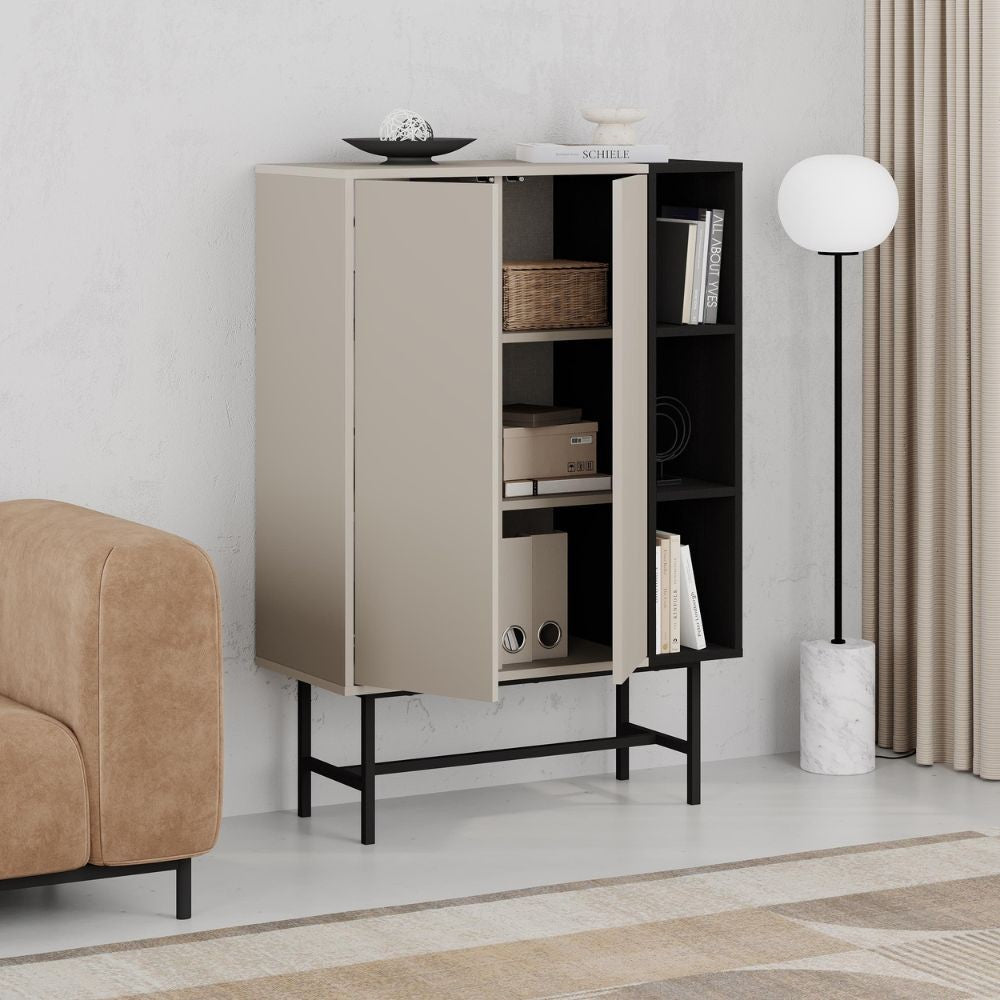 Mobile multiuso Mona con due ante cashmere e tre nicchie a giorno nere