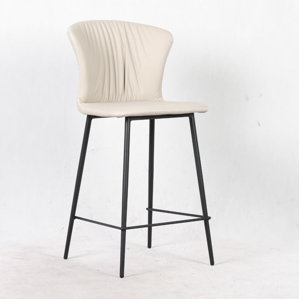 Sgabello Core colore beige con gambe in metallo nero