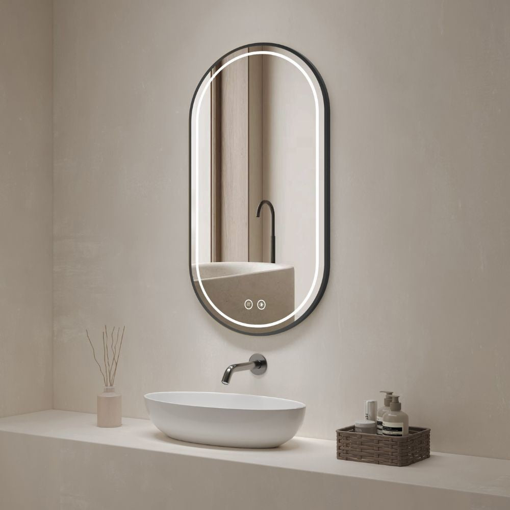 Specchio smart ovale YJ-2004BL con cornice nera in acciaio inox satinato 90x60 cm.