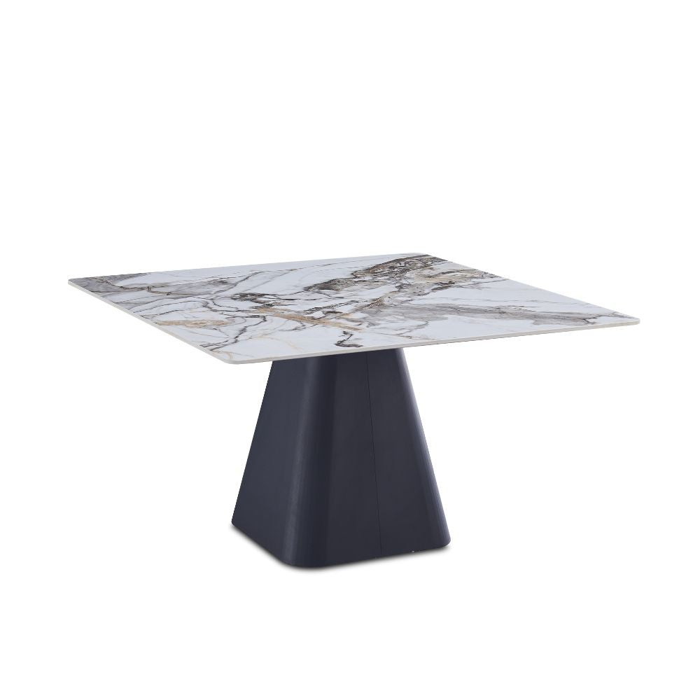 Tavolo Cesar con piano quadrato in ceramica effetto marmo arabesque M346 lucido e gambe in metallo nero