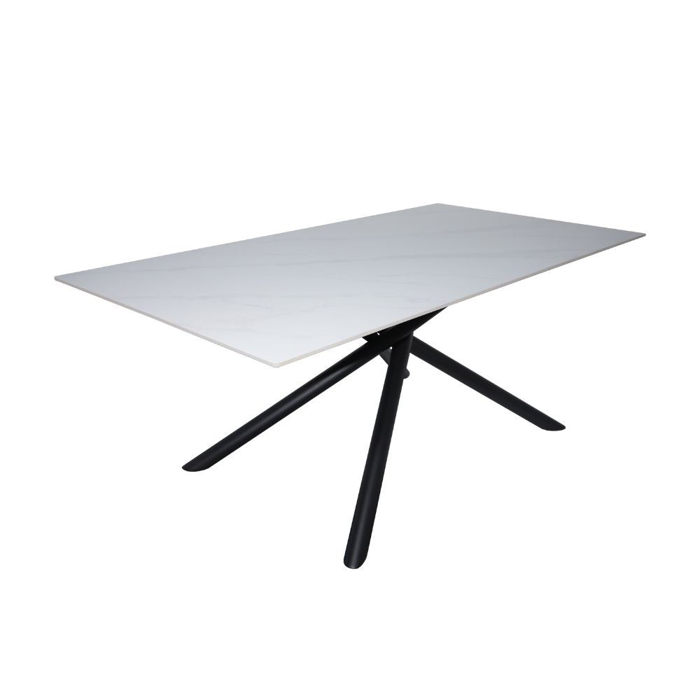 Tavolo fisso Corveo con piano effetto marmo bianco e struttura in metallo nero